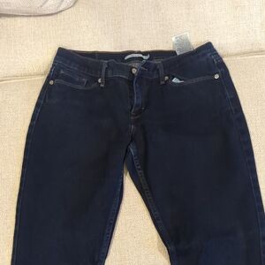 Classic Dark Blue Women's Levi Jeans